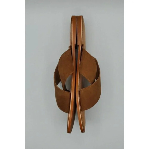 Ariat Women's Unbridled Ava Flat Sandal, Soft Cognac Suede Leather, Size 9 US - Picture 8 of 13